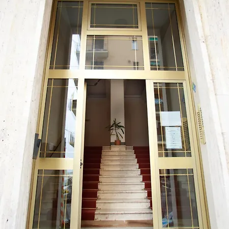 Apartment Sofia House With Private Parking Genoa
